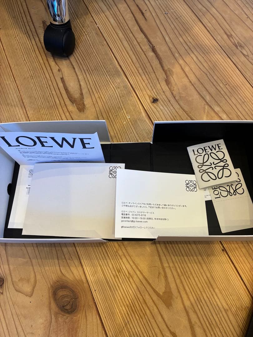 LOEWE ブラックレザーベルト ゴールドバックル