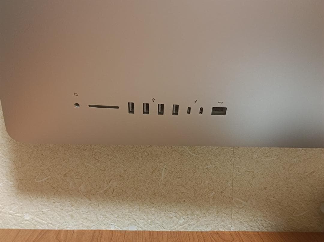 iMac Retina 5K, 27インチ/i9/32GB/SSD1TB