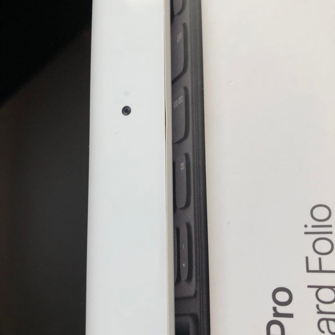 【早い者勝ち】iPad 第6世代 32GB SIMフリー 【すぐ発送】