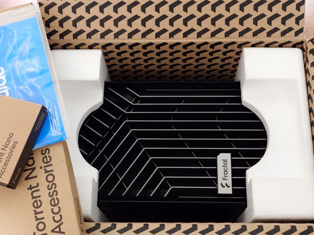 PCケース(自作PC用) Fractal Design Torrent Nano Black Solid