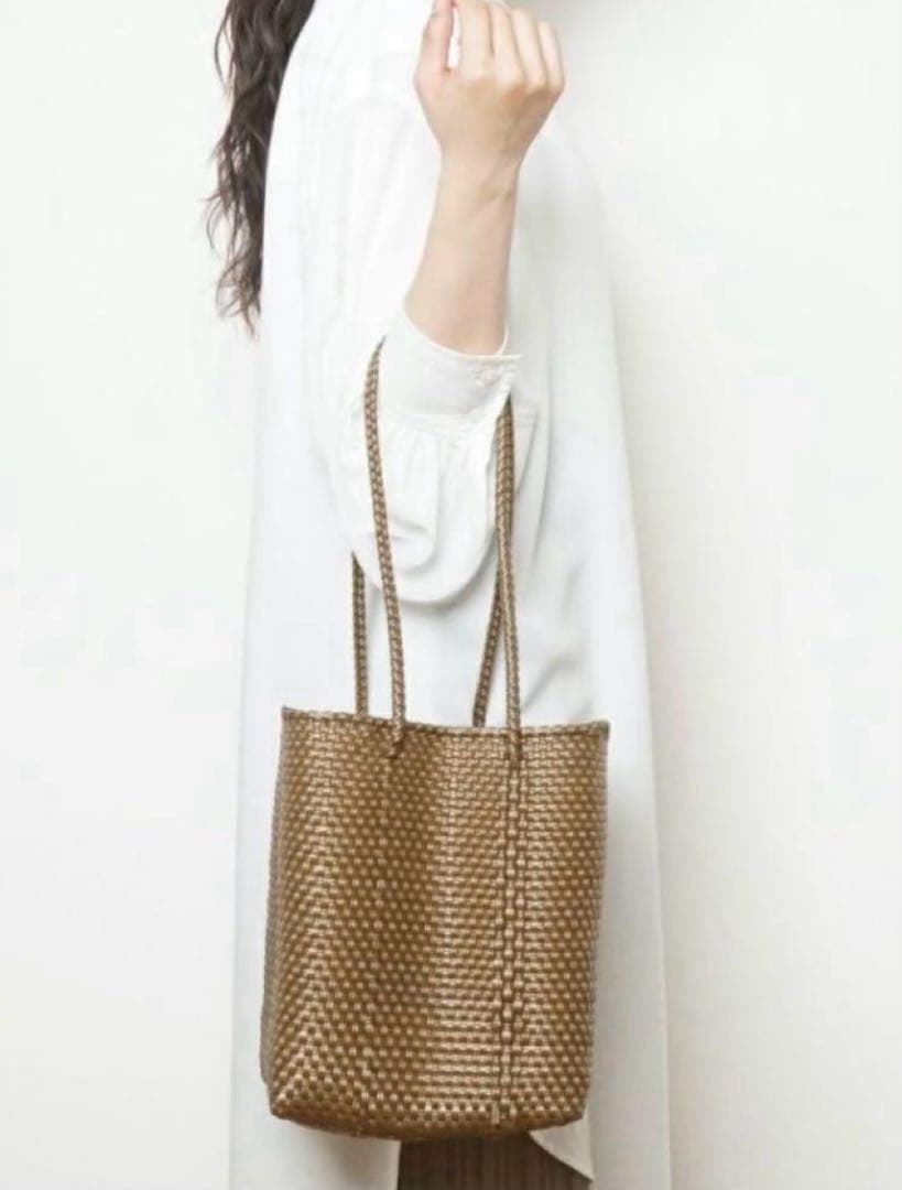 Letra レトラ　メルカドバッグ　バケット　ロングハンドル ゴールド