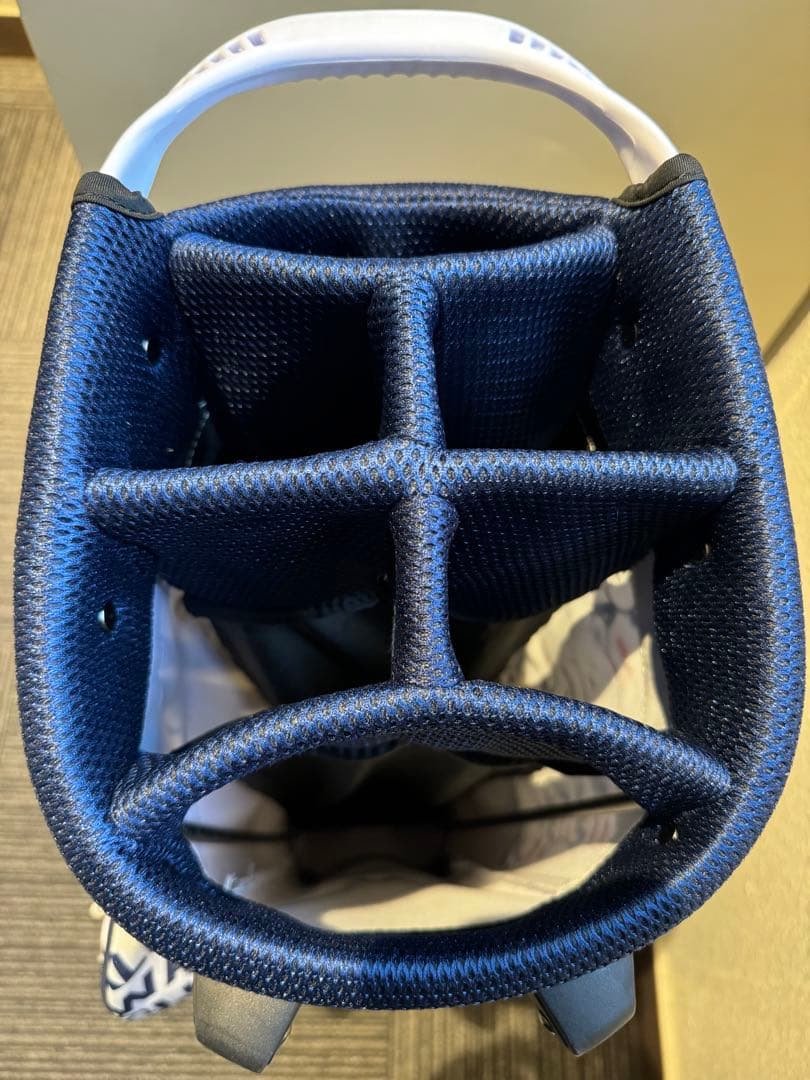 キャロウェイベア　スタンドバック