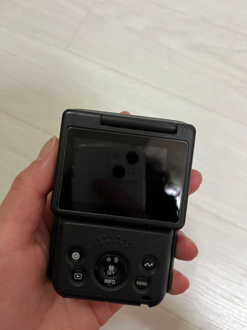 ビデオカメラ Canon powershot v10