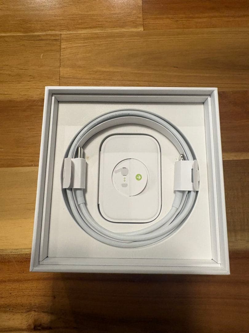 AirPods pro 第2世代　右耳　ケース　付属品