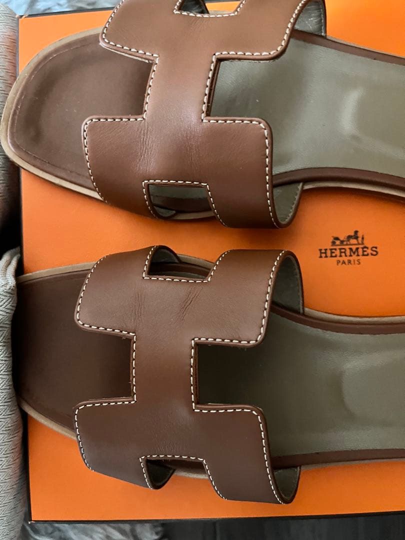 HERMES オランサンダル
