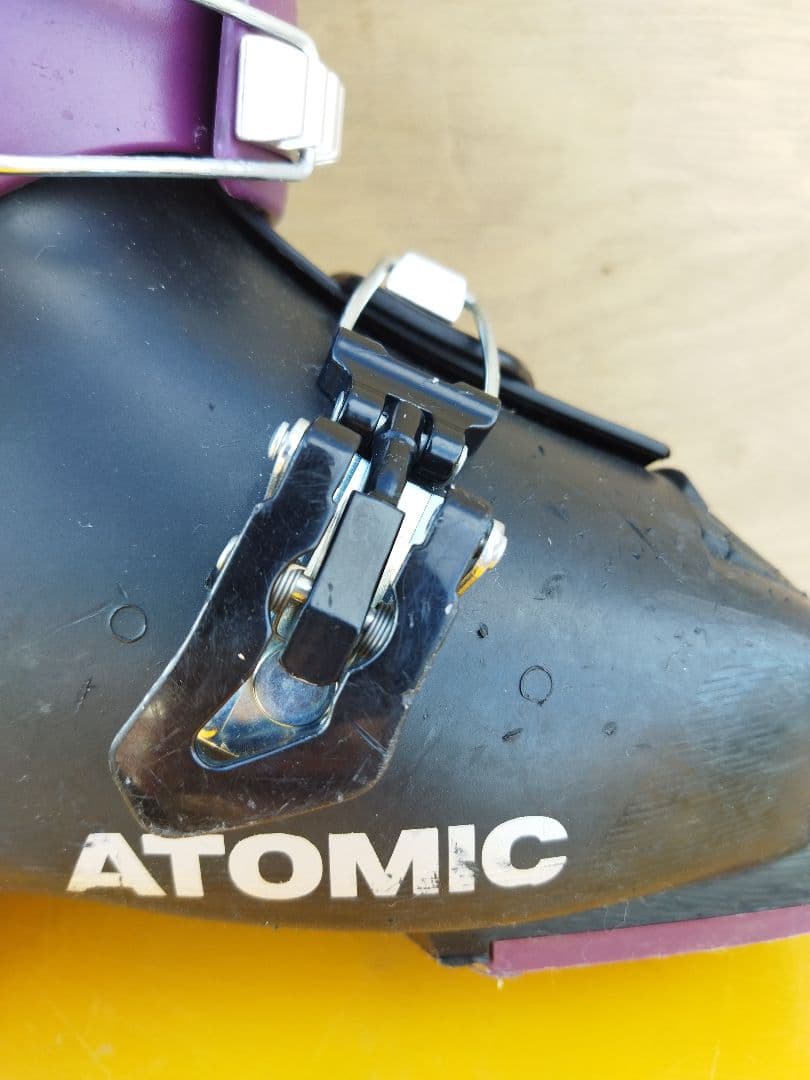 Atomic　アトミック　子ども用　スキーブーツ 紫/黒 21 21.5cm