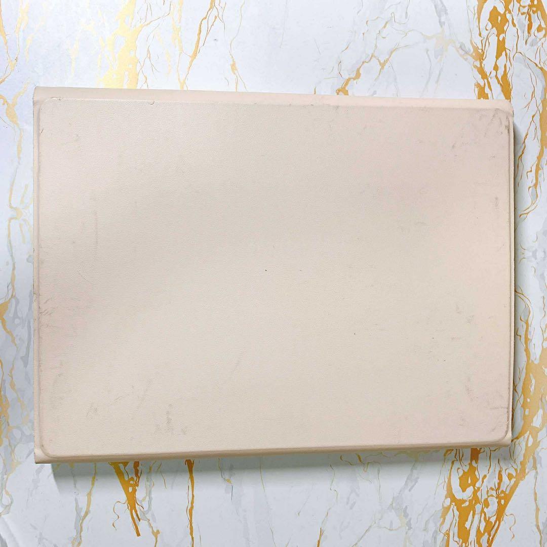 iPad 第8世代 セルラー 32GB BT92%