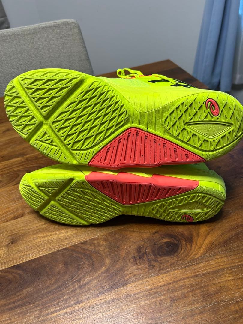 ASICS バスケットボールシューズ 蛍光イエロー/オレンジ