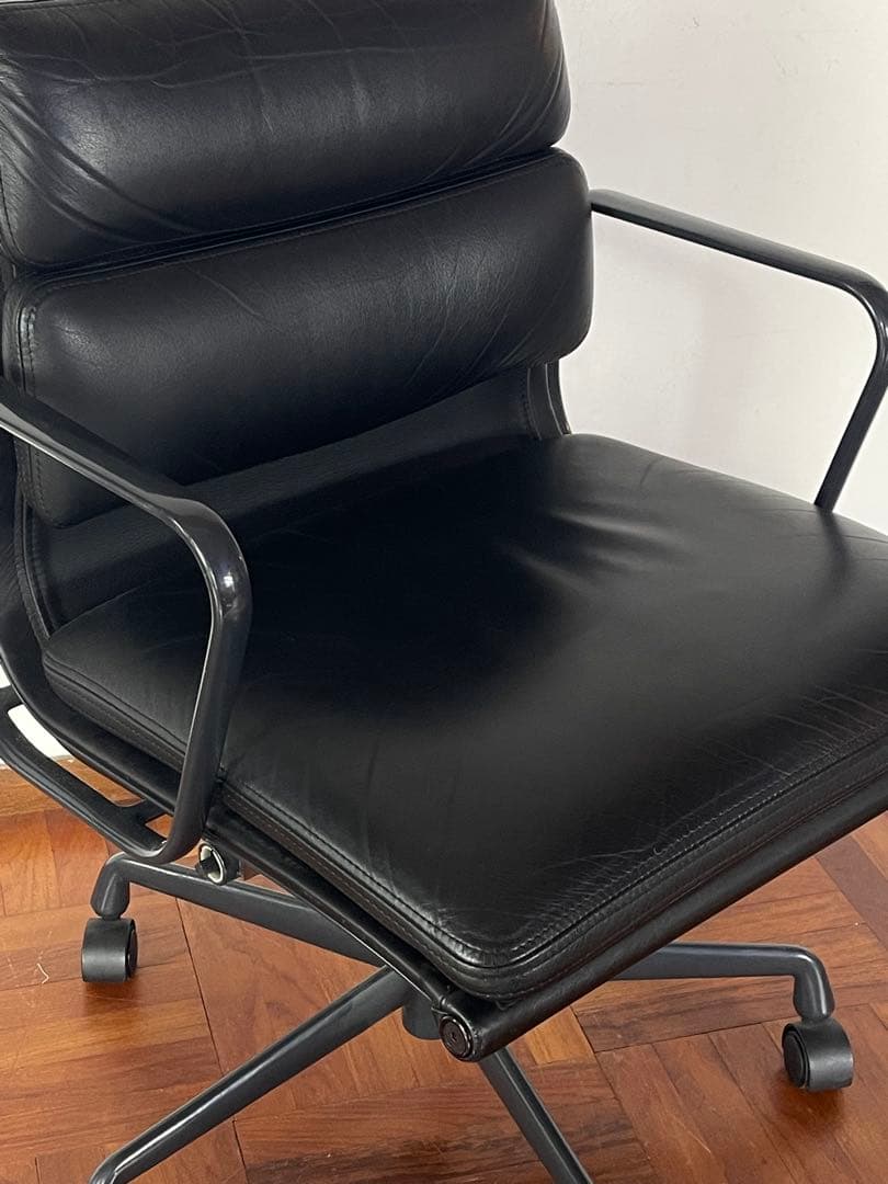 ハーマンミラー イームズ ソフトパッド チェア