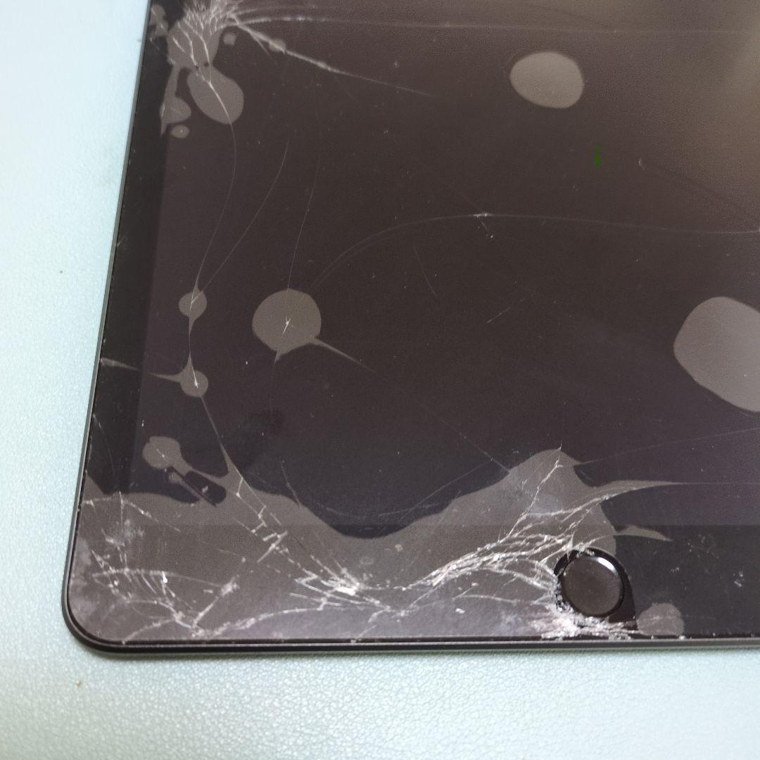 Apple iPad スペースグレー 本体　9世代