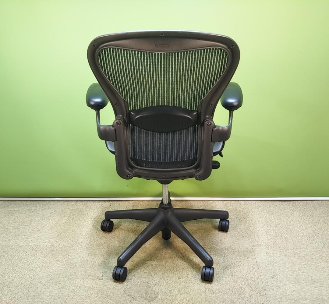 az　ハーマンミラー　アーロンチェア　Bサイズ　スタンダード　固定肘　中古品