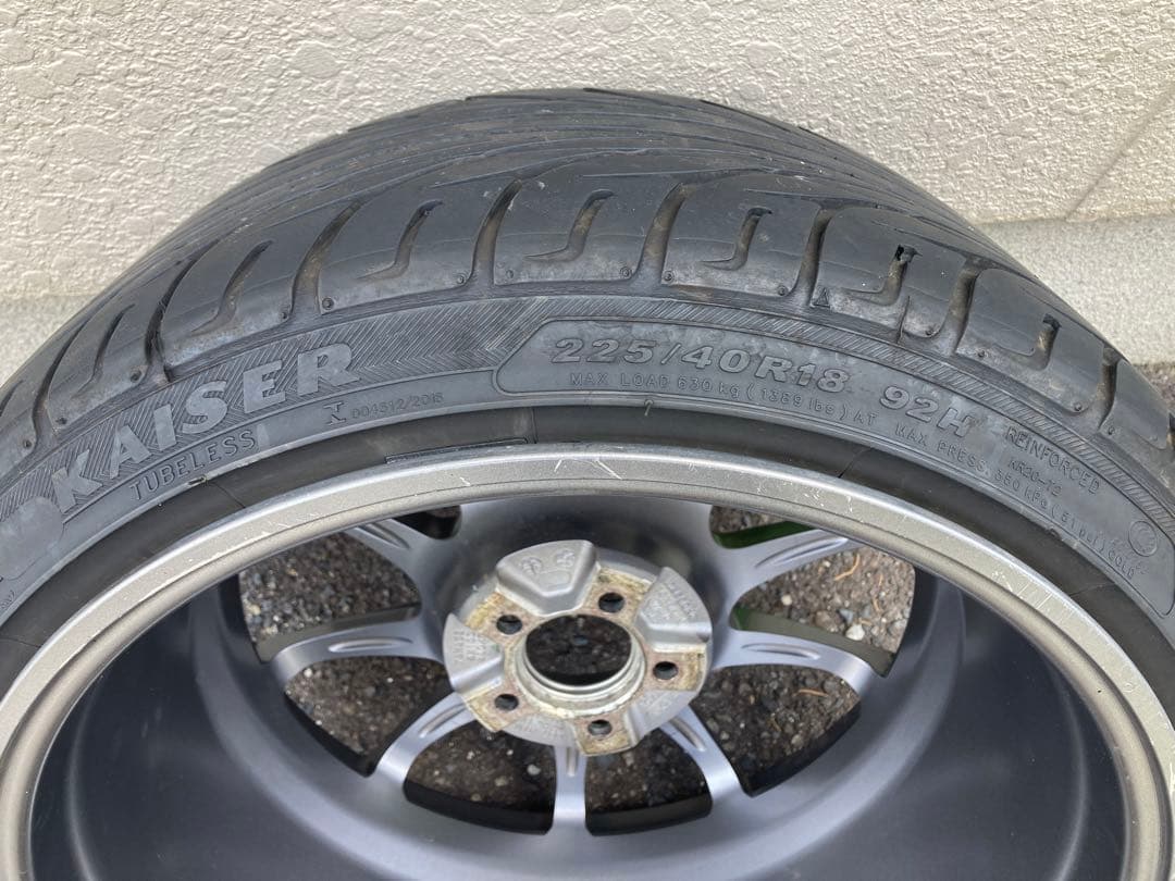 SSR GTX01 KAISER 225/40 R18 タイヤホイールセット