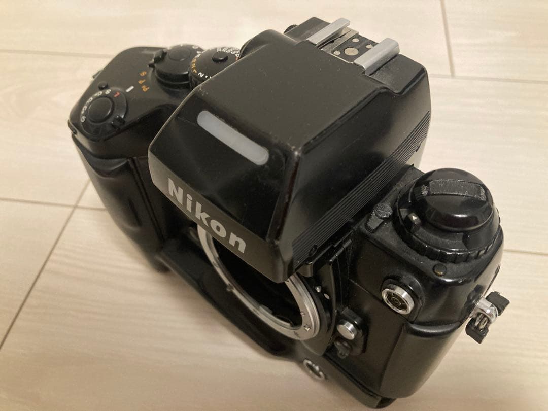 Nikon F4 MB-21付