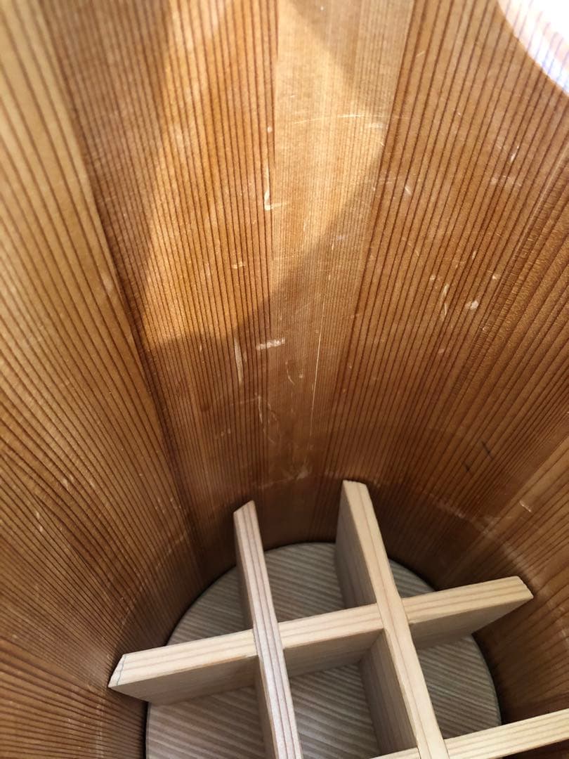 伝統工芸　天然秋田杉　傘立て　B級品