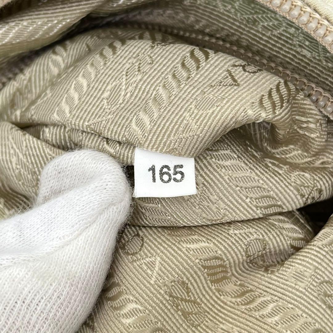 プラダ ショルダーバッグ カメラバッグ 斜めがけ 三角ロゴ ナイロン 男女可能