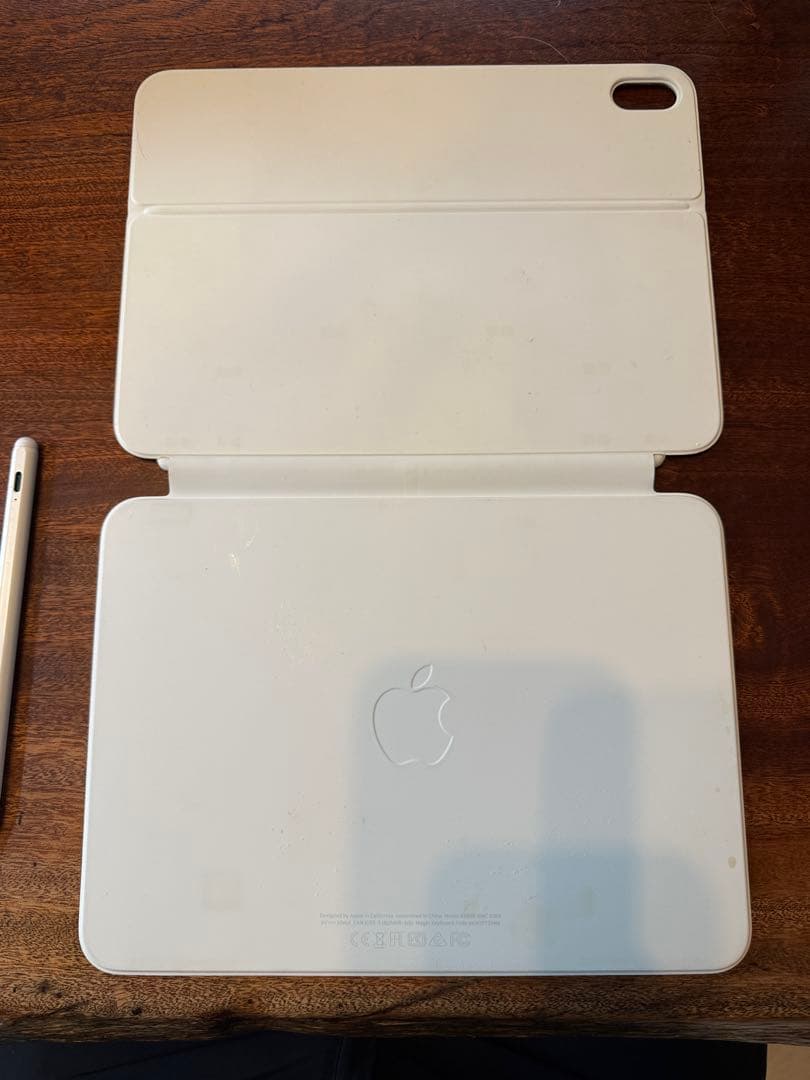iPad Magic Keyboard folio ホワイト + Pencil