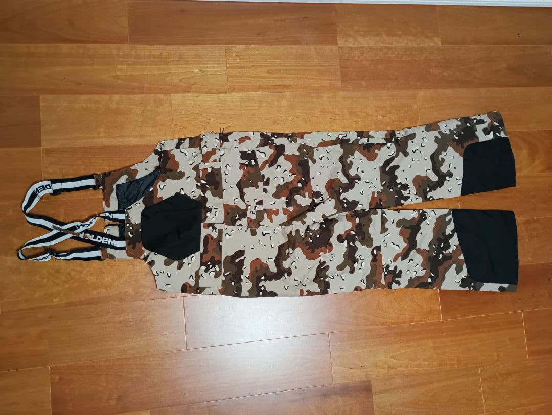 超美品！HOLDEN ジャケット & ビブパンツセット