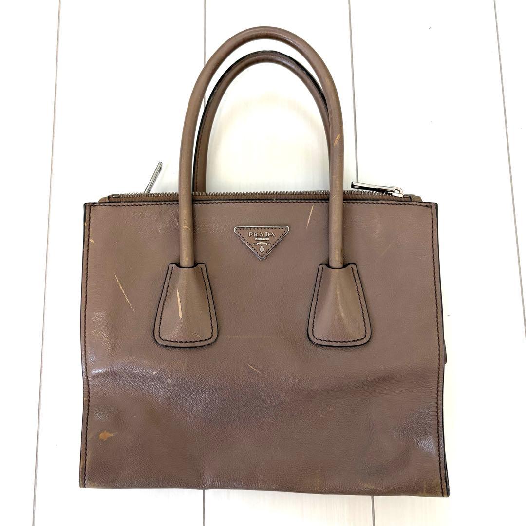 PRADA プラダ　バッグ