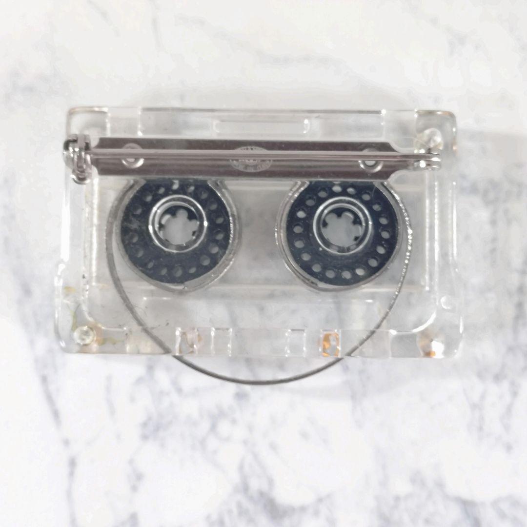 訳あり　CHANEL　ブローチ　カセットテープ