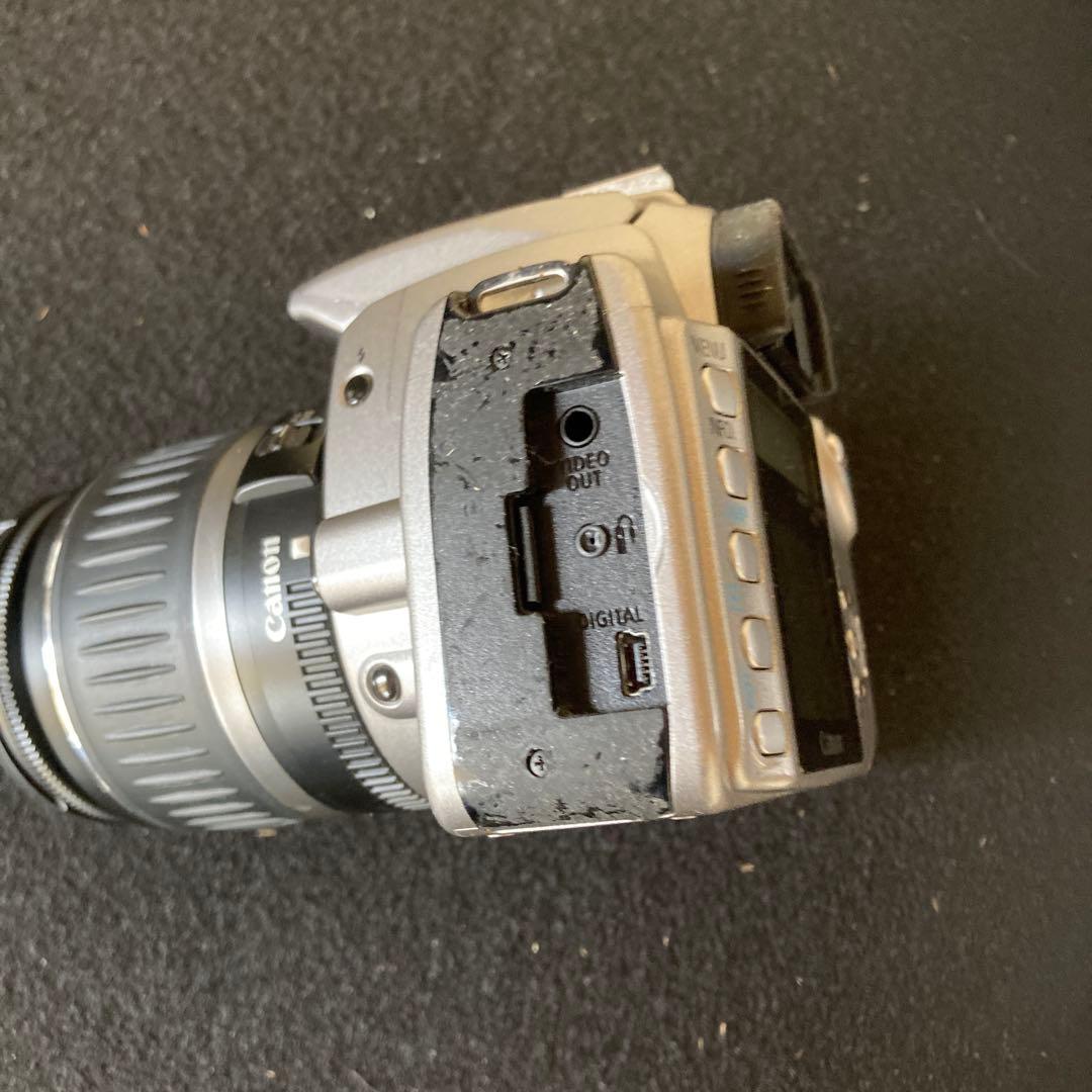 デジタルカメラ シルバー 18-55mmレンズ