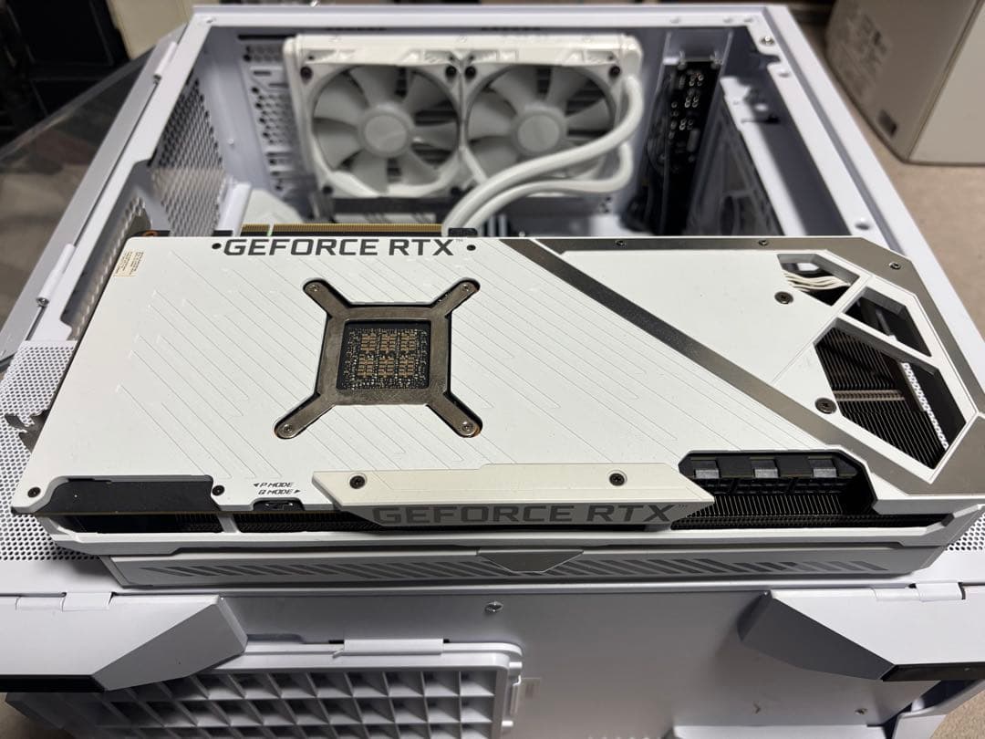 グラフィックボード・グラボ・ビデオカード ASUS ROGSTRIX GAMING OC GeForce RTX 3080