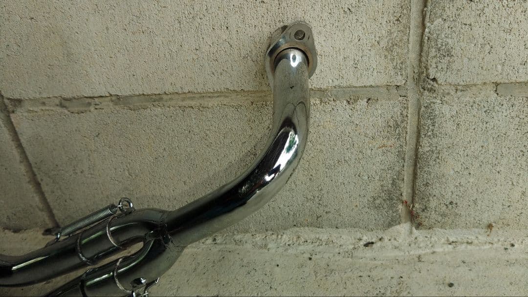 キタコマフラー