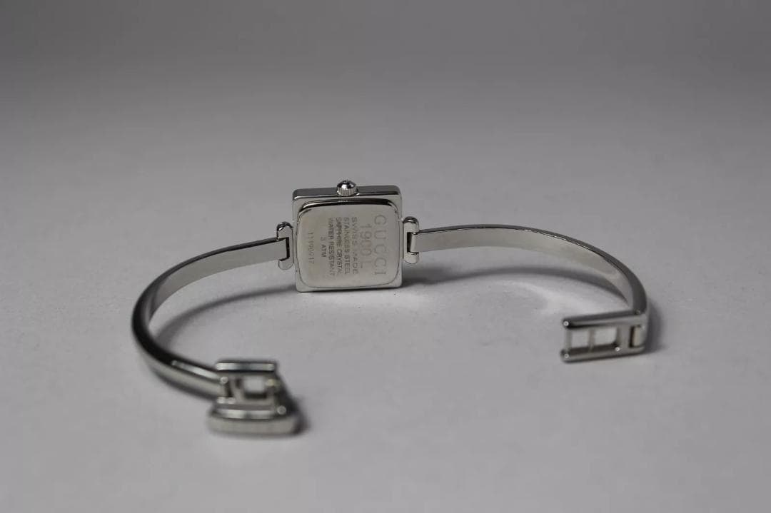 稼働 GUCCI グッチ 1900L ピンクシェル スイス製 レディース 腕時計