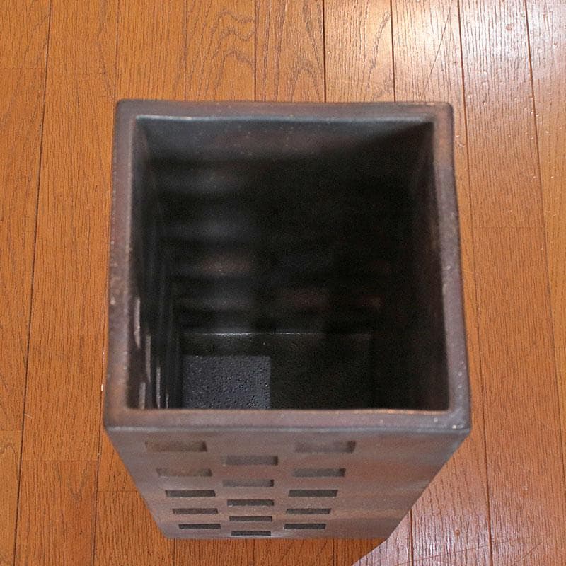 信楽焼 傘立て アンブレラスタンド 黒 陶器製 モダン 340-233