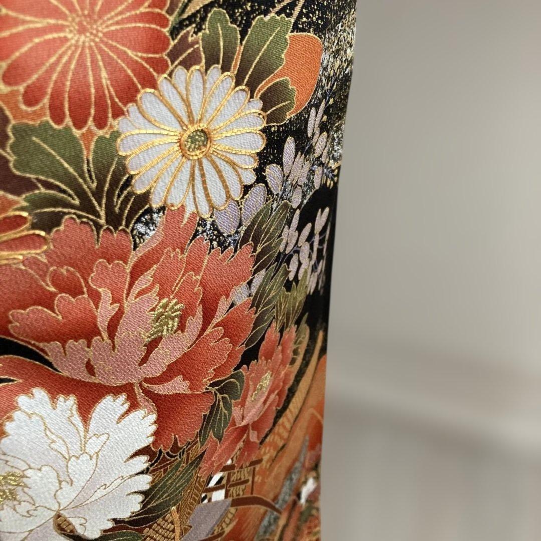 新品　豪華黒留袖フルセットお探しの方に　袋帯　付き　駒刺繍　流水花車文　金銀彩