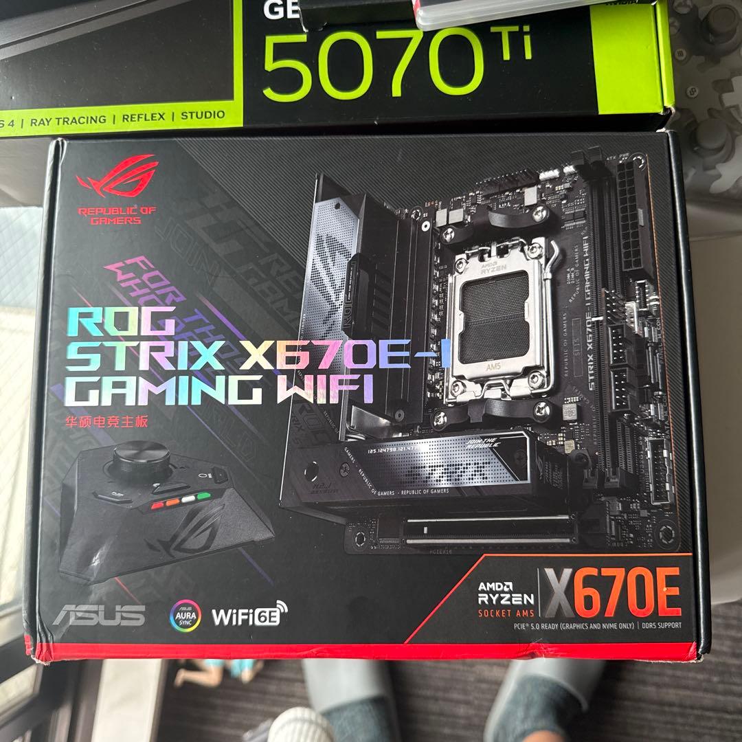 マザーボード ROG STRIX X670E-GAMING WIFI
