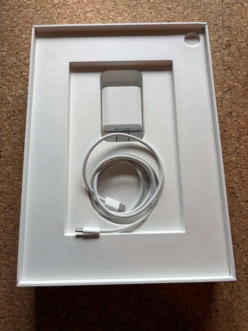 美品箱付きiPad512GB スペースグレー + Smart Keyboard