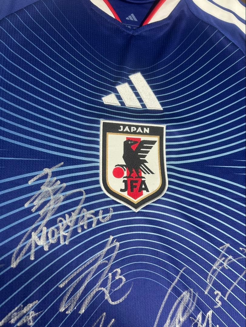 サッカー　日本代表　ユニホーム