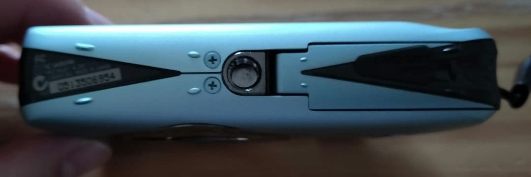 Canon IXY DIGITAL 12.1メガピクセル