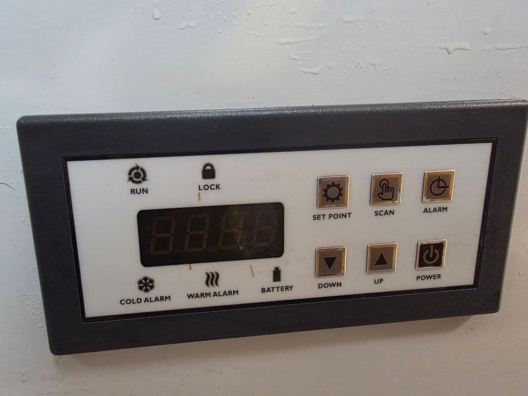 EBAC -80℃ ワクチン保管用 　冷凍庫 74L UD-80W74NF