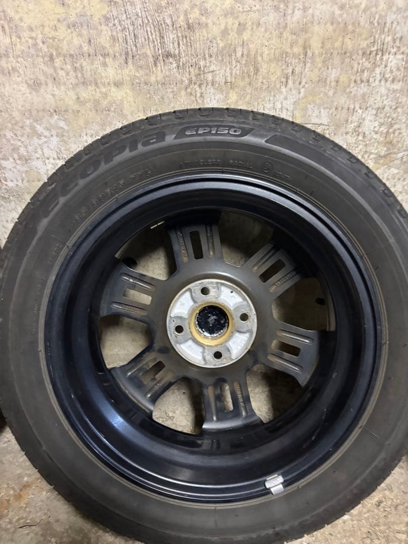 ② 送料込みにしました！　ダイハツ純正アルミホイール　　15インチ　2本のみ