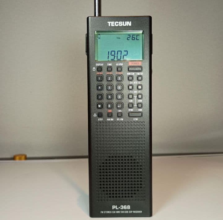 TECSUN DSPラジオ PL-368　動作品。　SSB受信対応です
