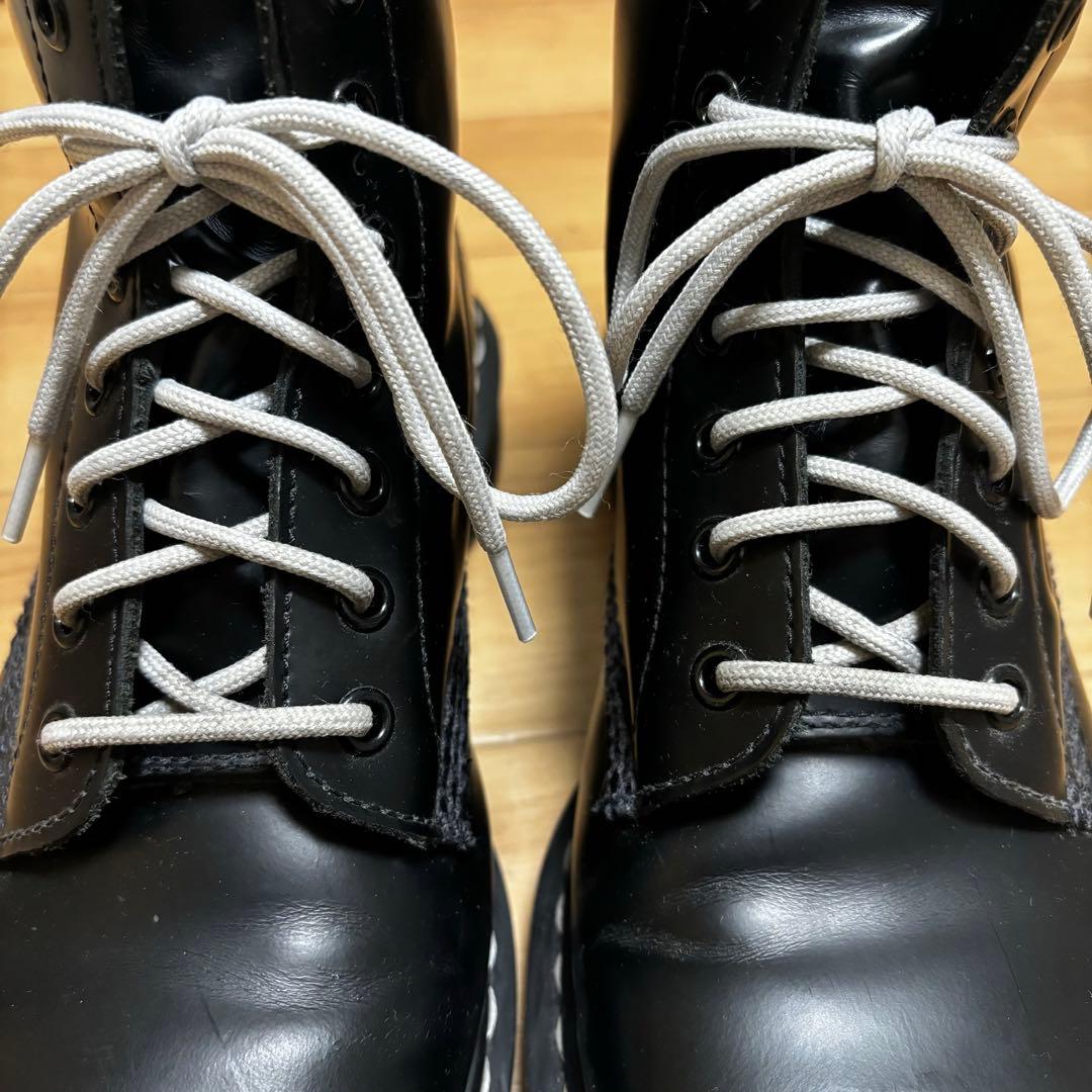 ドクターマーチン UK8(約27cm) 8ホール 白ステッチ