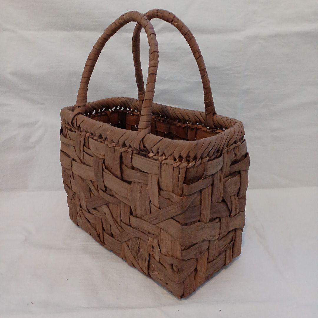 小さい国産山葡萄かご　乱れ編み