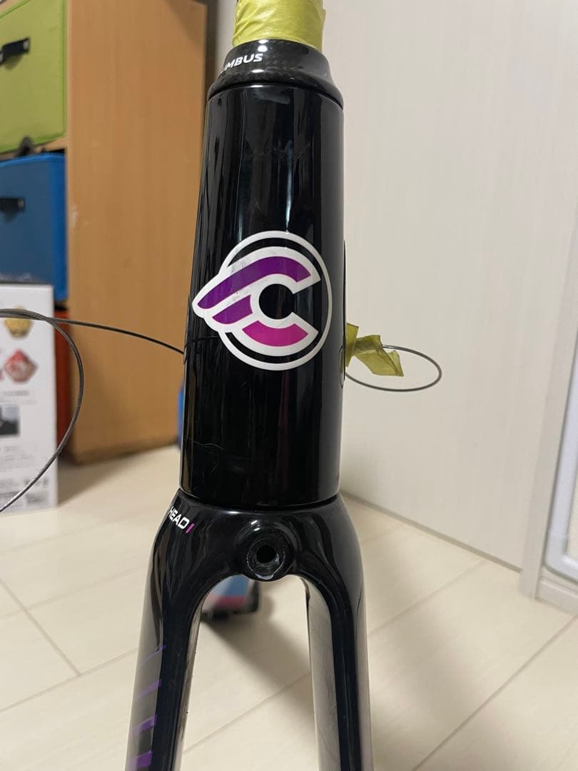 チネリ　ストラトファスター　カーボンフレーム　Sサイズ