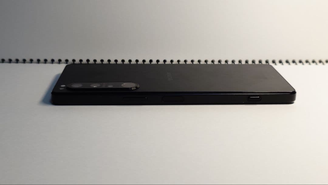 ケース付き SONY Xperia 1 iv SOG06