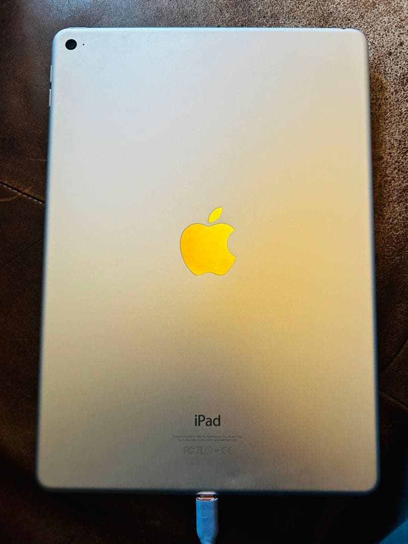 Apple iPad air2 128GBシルバー 本体