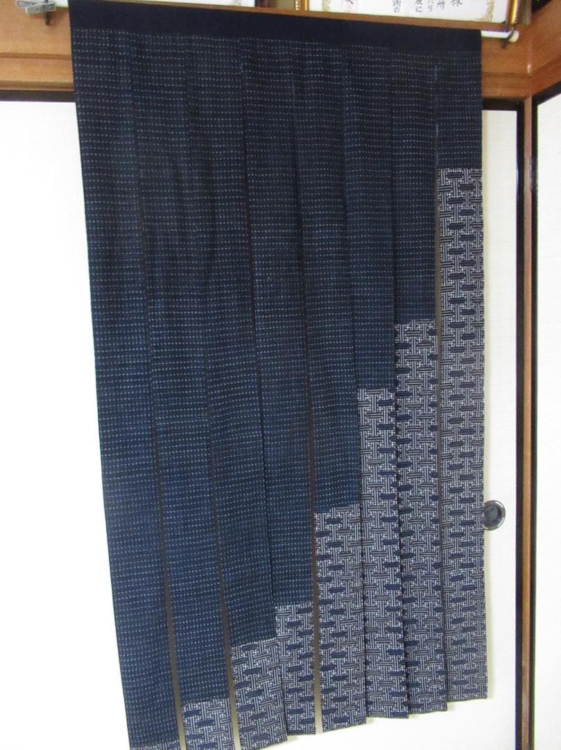 ZE様用、古布の絣で暖簾　ハンドメイド