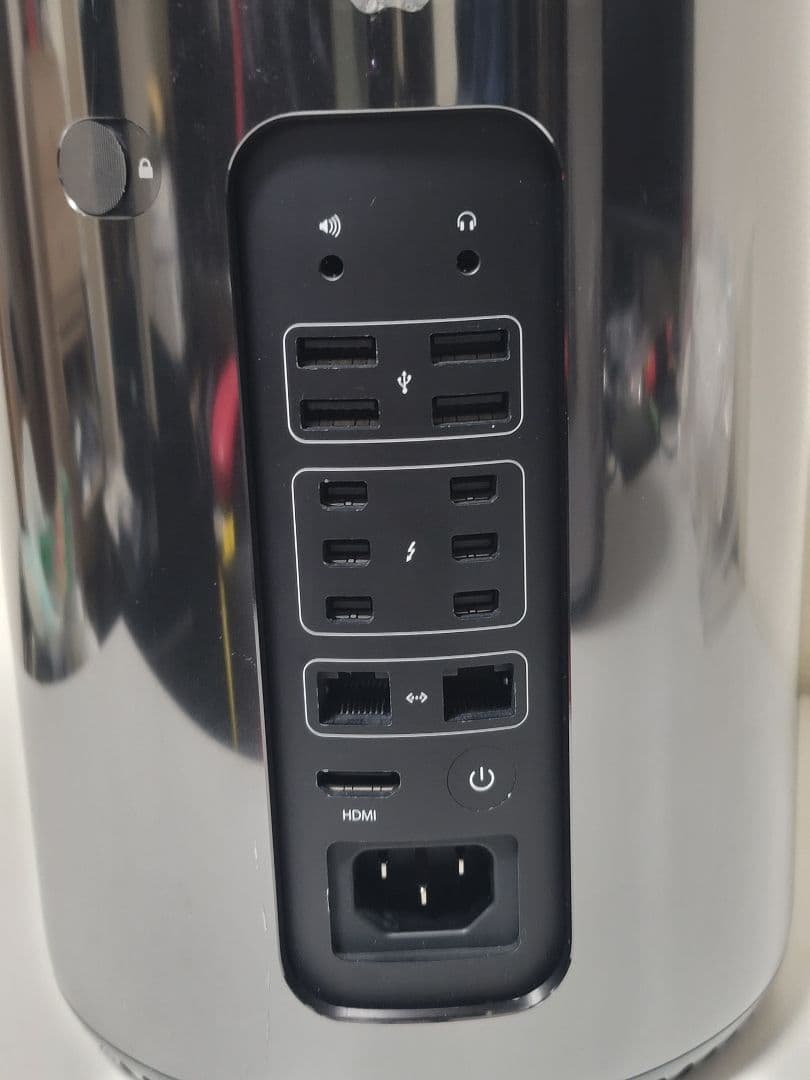 上位　Mac Pro 12コアXeon/64GB/SSD1TB/D500×2