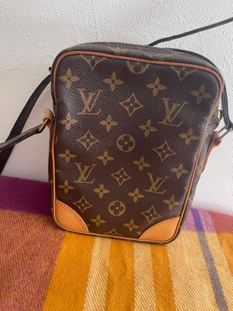 I*H様 美品 LOUIS VUITTON アマゾン ミニショル a994