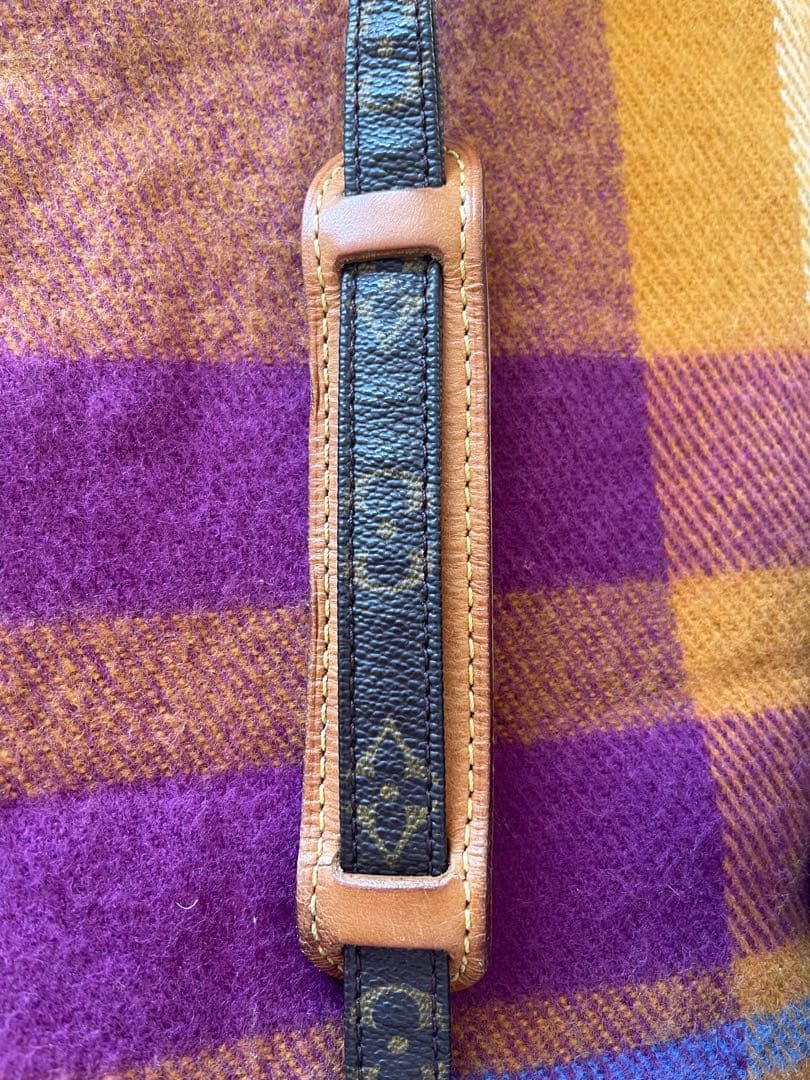 I*H様 美品 LOUIS VUITTON アマゾン ミニショル a994