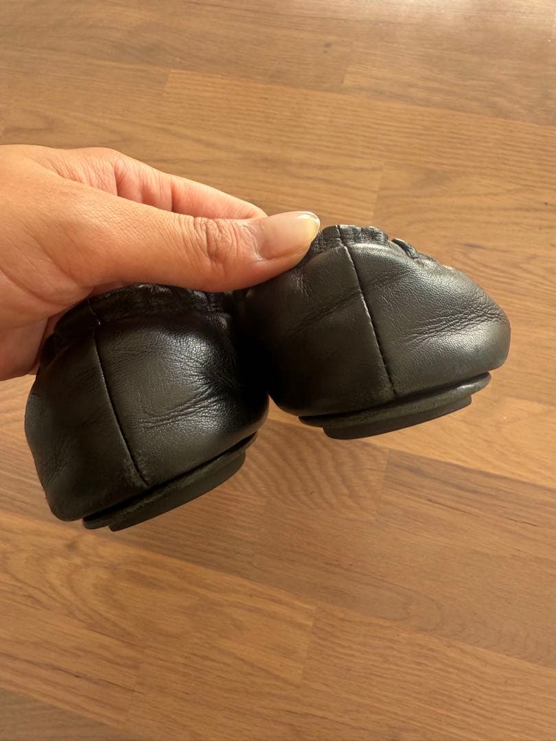 トリーバーチTORY BURCH ブラック フラットシューズ