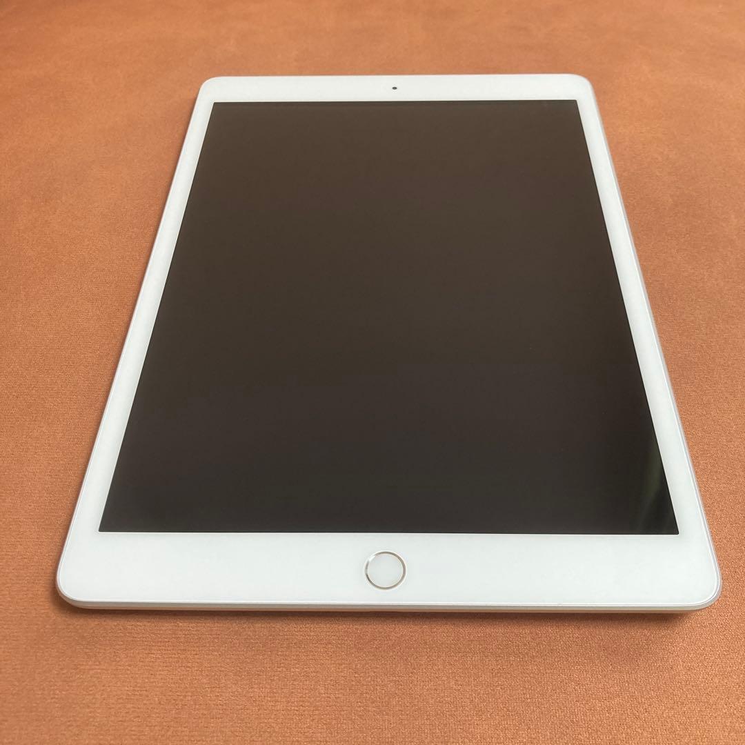 8【早い者勝ち】電池新品☆iPad7 第7世代 32GB WIFIモデル☆