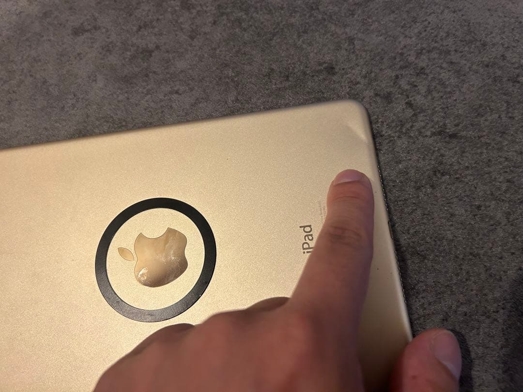 Apple iPad mini4 ゴールド 本体