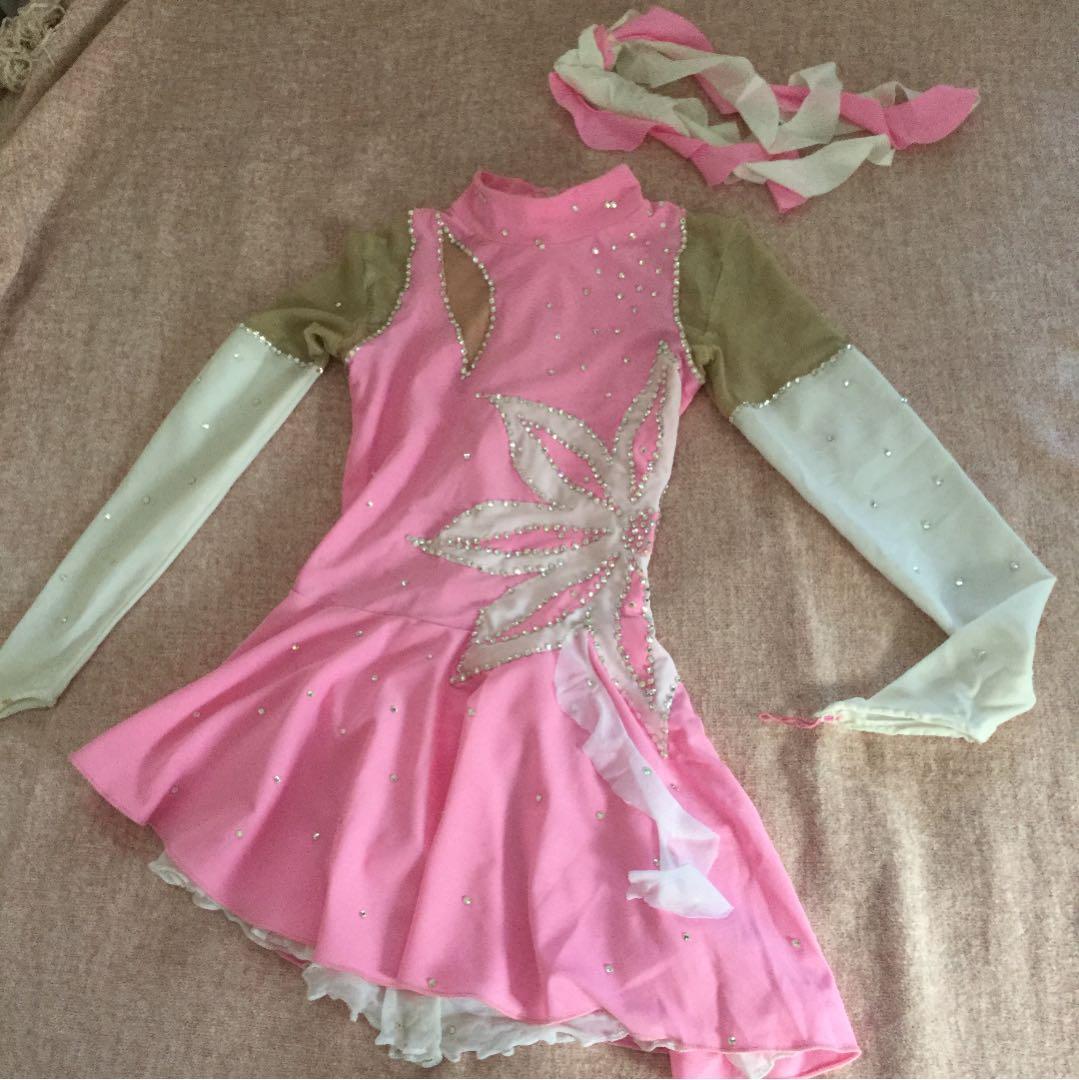 フィギュアスケート 衣装 (女の子)