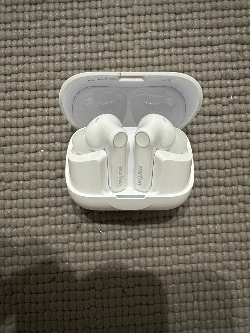 EarFun Air Pro 4+ ワイヤレスイヤホン ホワイト
